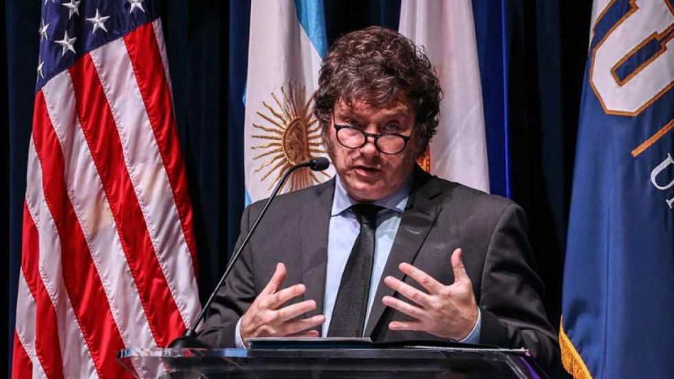 Javier Milei da marcha atrás en la desregulación