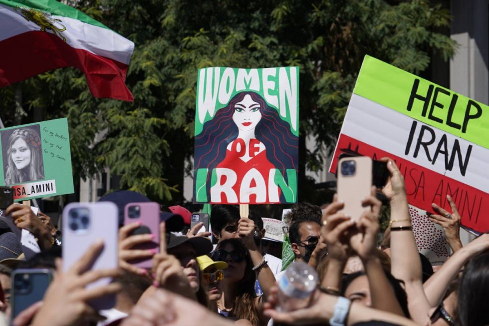 Irán: contestación doméstica y retos regionales