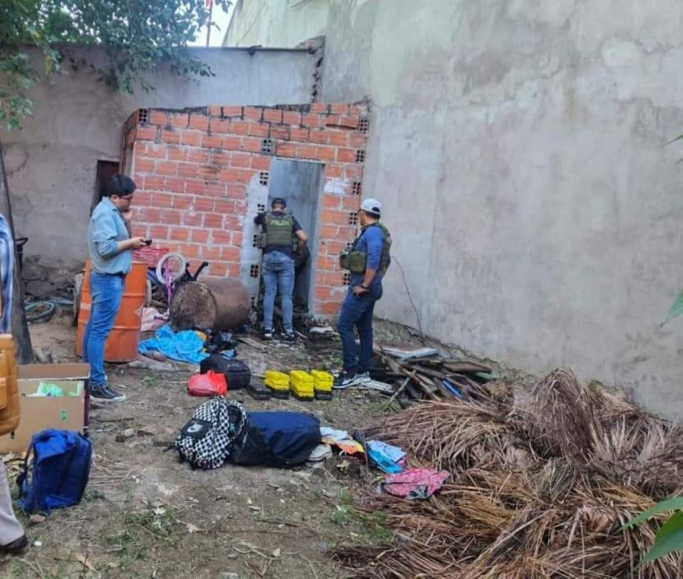 Encarcelan a extranjero hallado con droga y armas en Bermejo