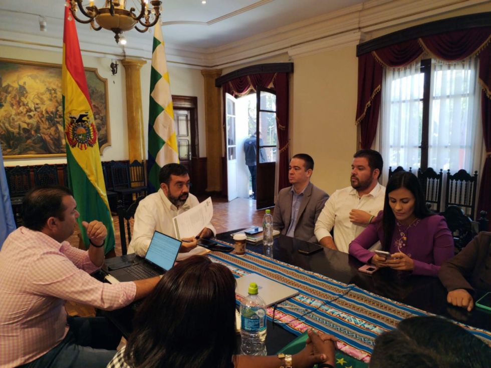 Concluye reunión por Piso Firme y sugieren nuevo encuentro entre los gobernadores de Beni y Santa Cruz
