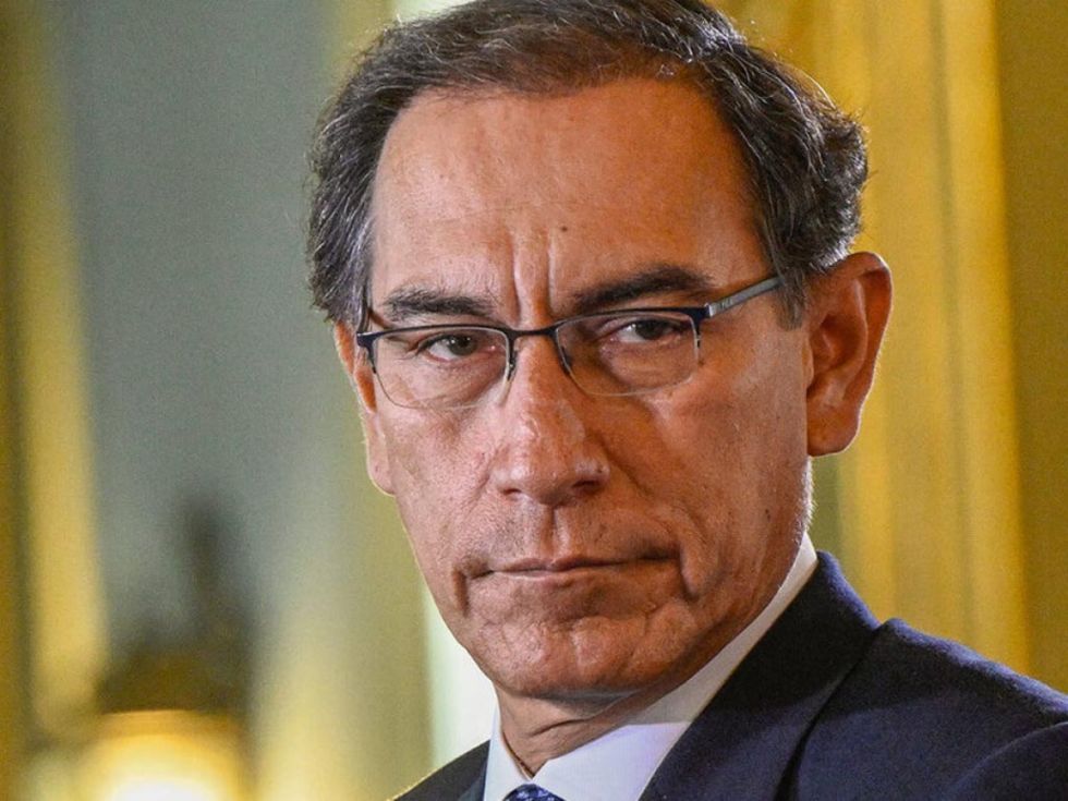 Perú: aumentan a 25 años pedido de cárcel para Vizcarra