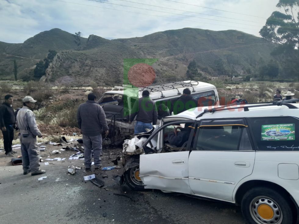 Reportan varios heridos tras choque frontal en la carretera Potosí-Sucre