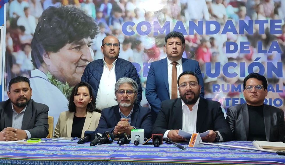 "Evismo" tilda de delictivo el fallo que instruye al TSE supervisar el congreso arcista