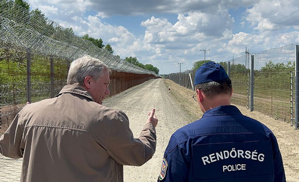 Político chileno propone construir muro en la frontera con Bolivia contra la migración ilegal