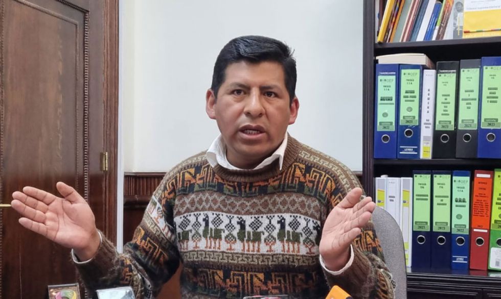 Vocal aclara que asistencia del TSE no avala de por sí el congreso ‘arcista’