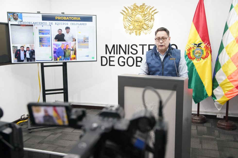 Aprehenden a 3 seguidores del MAS que portaban dinamitas el día de la inauguración del X Congreso del MAS en El Alto