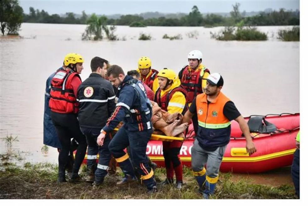 Brasil: Sube a 100 cifra de muertos por temporales