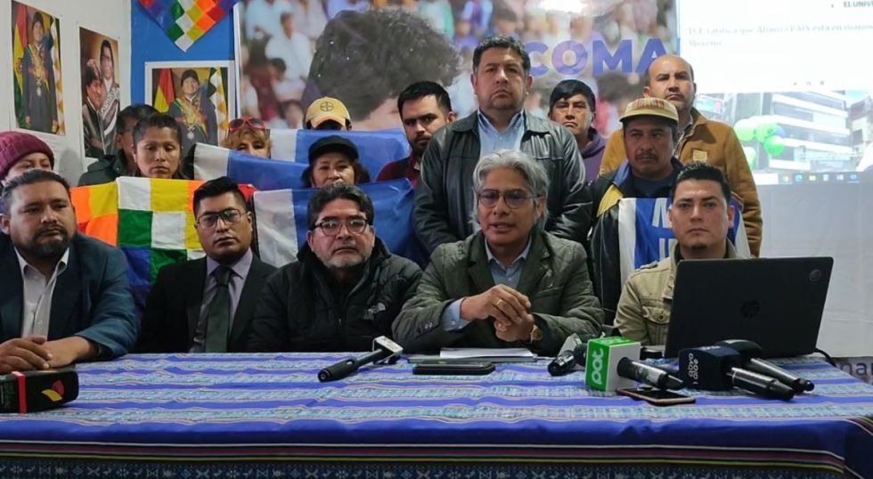 Evistas acusan al Gobierno de seguir el "libreto" de Lenin Moreno para hacerse del MAS