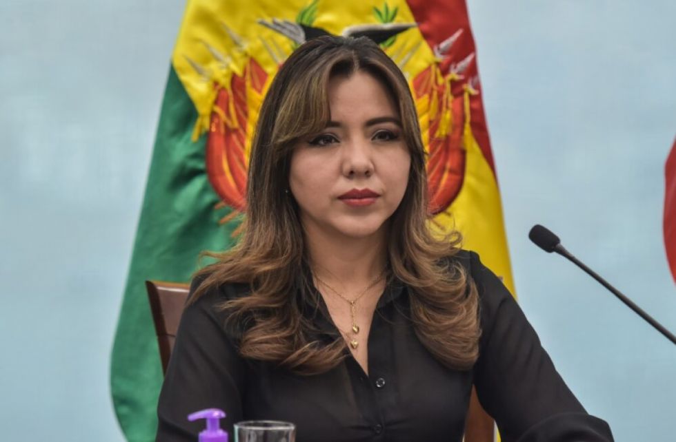 Alcón califica de "política" observación al DS 4732