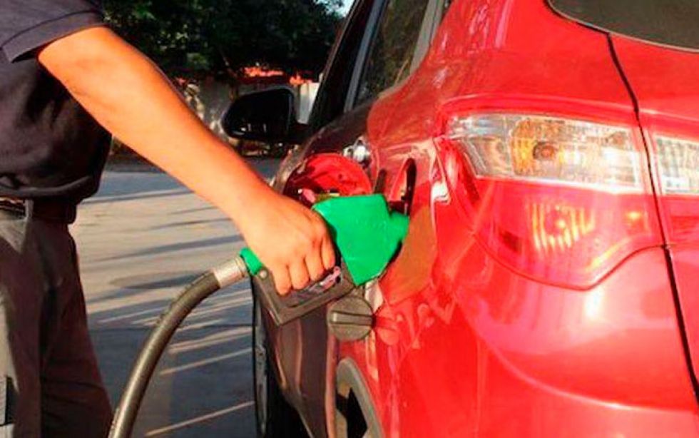 Surtidores de Santa Cruz reportan que hace dos años no les asignan combustible acorde a la demanda