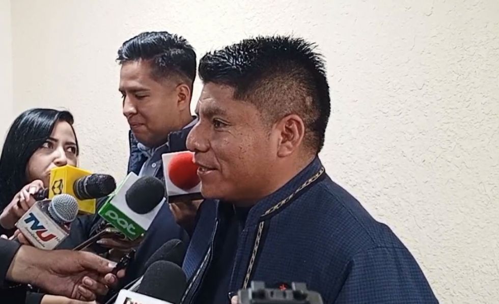 Loza justifica pedido de resarcimiento millonario para Evo