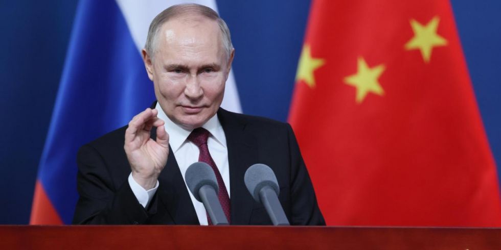 Putin: Rusia no se niega a negociar la paz, pero con un Gobierno legítimo de Ucrania
