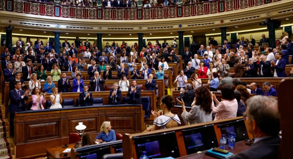 España aprueba ley de amnistía para los separatistas catalanes