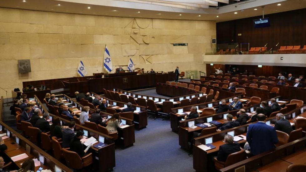 Presentan moción para disolver el Parlamento israelí