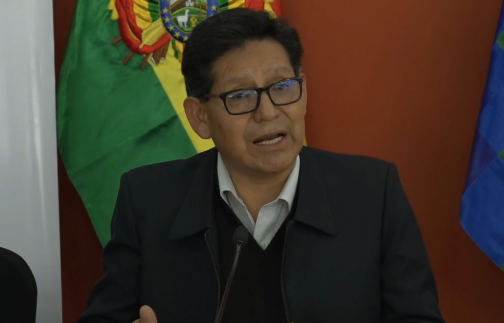 Piden investigar al exministro Edgar Pary