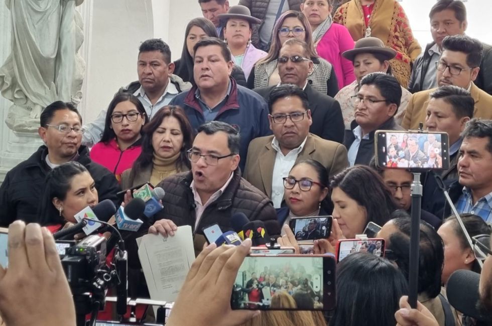 Diputados ‘arcistas’ dicen que es ilegal la sesión del Legislativo y denuncian ‘golpe de Estado’ contra Choquehuanca