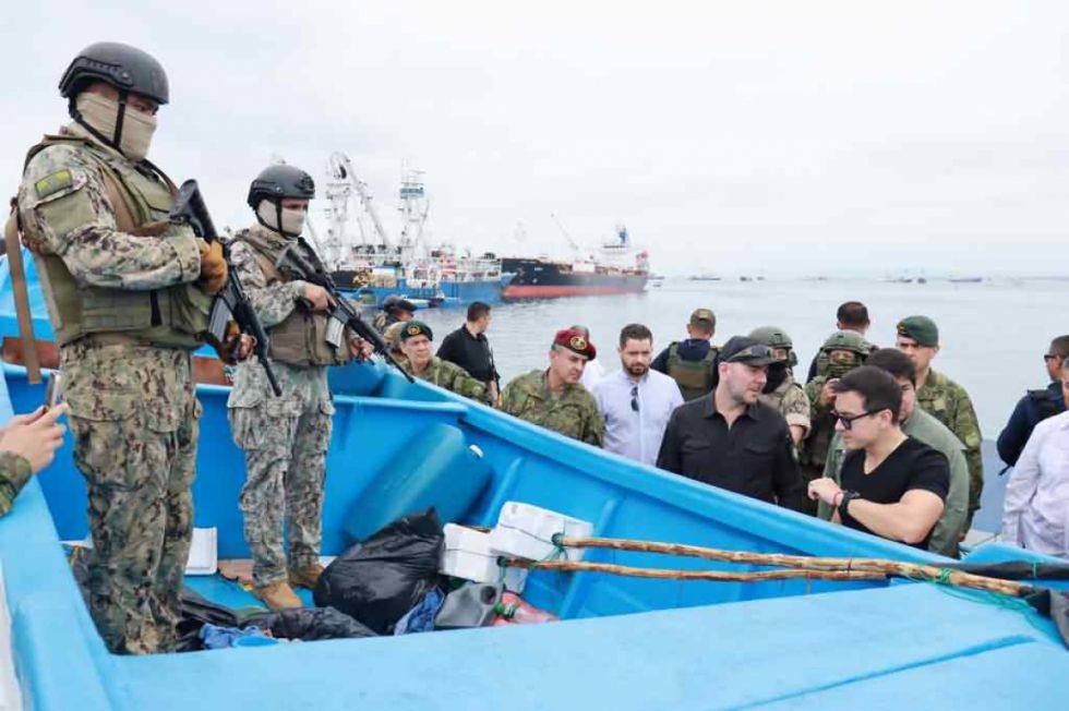 Daniel Noboa supervisa labores de seguridad