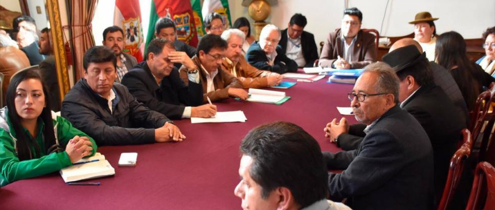 Jubilación forzosa: Diputados convocan al sector médico a una reunión para discutir proyecto de ley 035