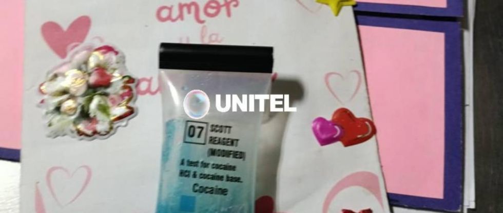 Droga camuflada en ‘tarjetas de amor’ pretendía ser enviada por correo, dice la Policía