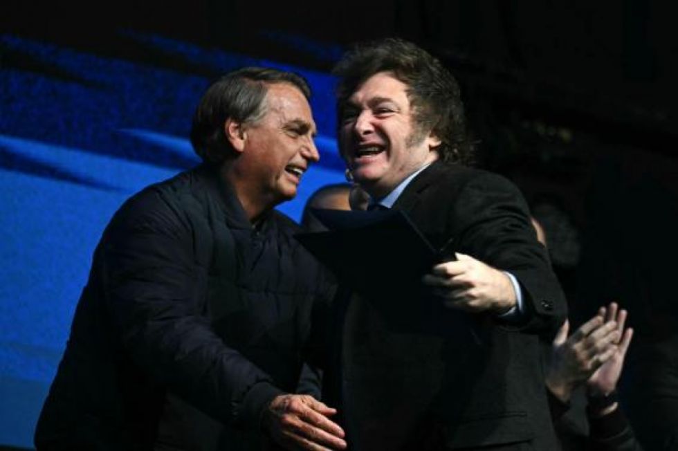 Por qué Bolsonaro y Milei se encontraron en la cumbre de la derecha global en el sur de Brasil