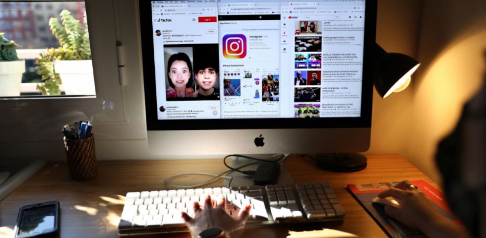 ¿Es cierto que las redes sociales han muerto?: Más voyeurs, menos creadores