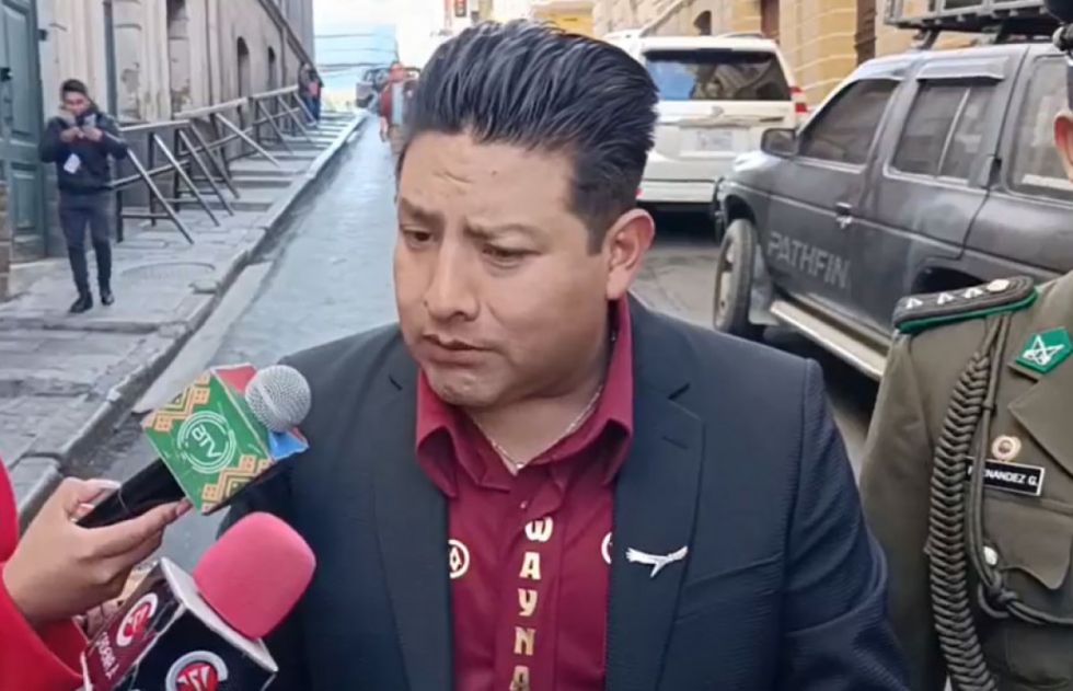 Santos Quispe: como Gobernación estamos un poco en crisis, nos han reducido presupuesto