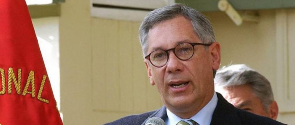 “No dilate más” y promulgue ley antiprórroga, pide expresidente Rodríguez Veltzé a Luis Arce