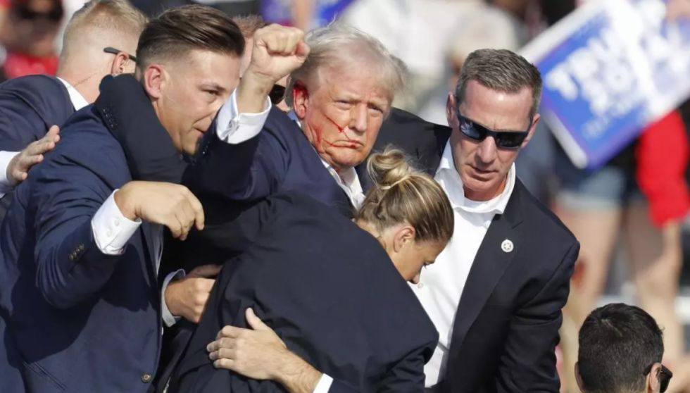 Crecen las preguntas en torno al atentado contra Trump, ¿cómo pudo subirse el tirador a un tejado cercano y disparar?