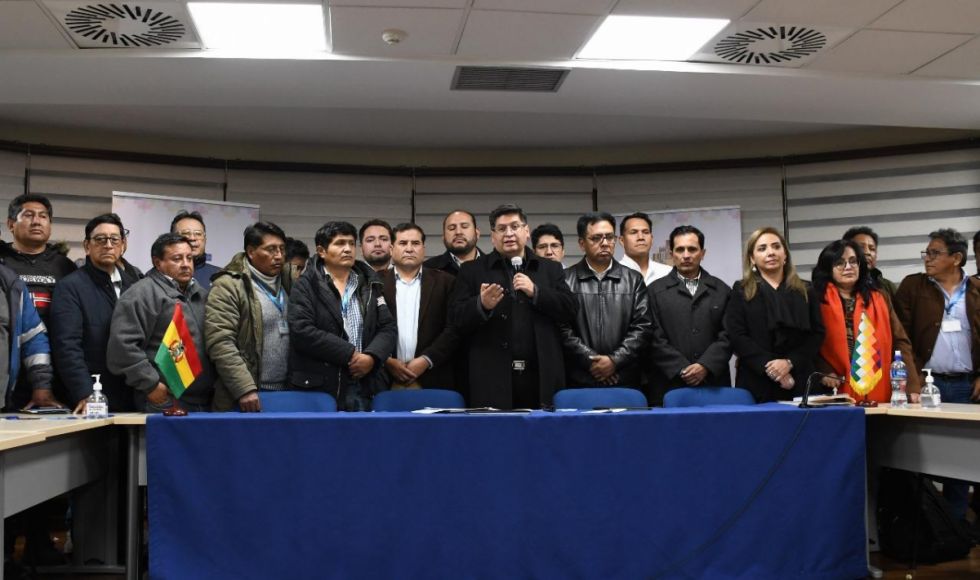Impuestos convoca al transporte pesado a continuar con el diálogo 