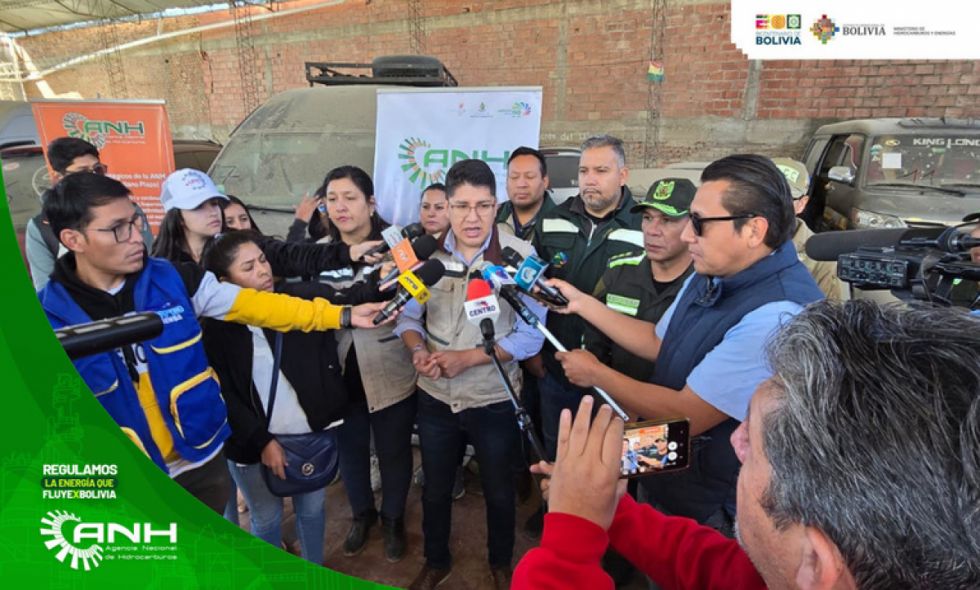 Carguíos irregulares: Incautan 30 vehículos en Cochabamba