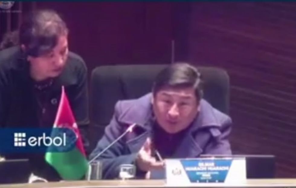 “A ver dígame farfan”, denuncian que senador del MAS fue a sesionar en estado de ebriedad 