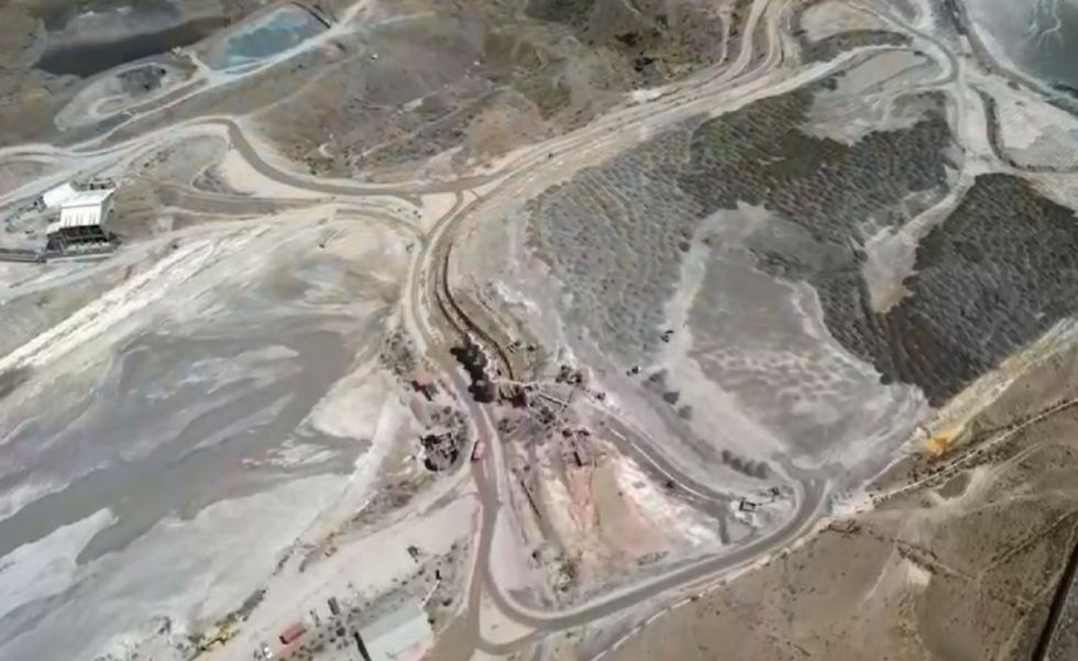 Multan con Bs25.000 a mineros de Potosí por incumplir con el cierre de diques de colas contaminantes