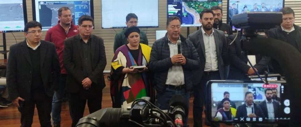Arce pide al transporte no bloquear el diésel y tilda de político el pedido de acortar su mandato
