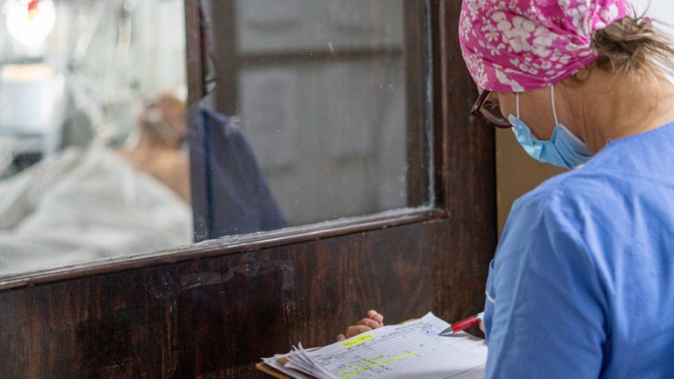 Argentina: planean cobrar a extranjeros por salud y educación