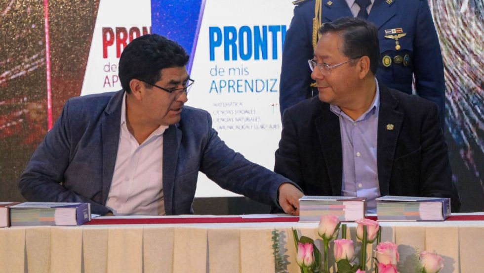 Presidente Arce y ministro Veliz presentan el “Prontuario de mis aprendizajes”