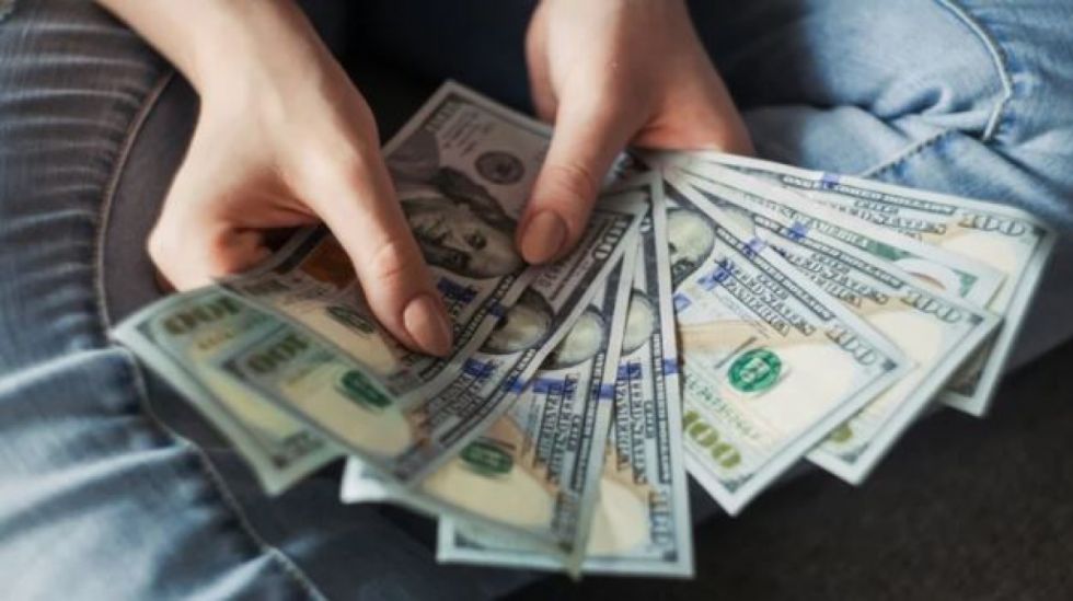 Asoban rechaza "posible control de divisas" porque afectaría negativamente al desarrollo económico