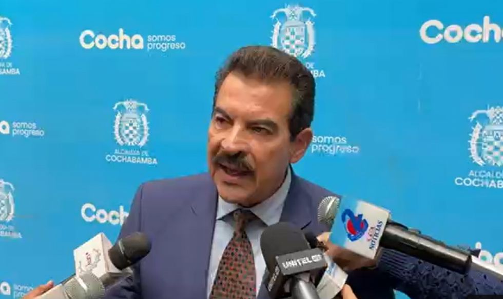 Reyes Villa dice estar ‘primero en las encuestas’