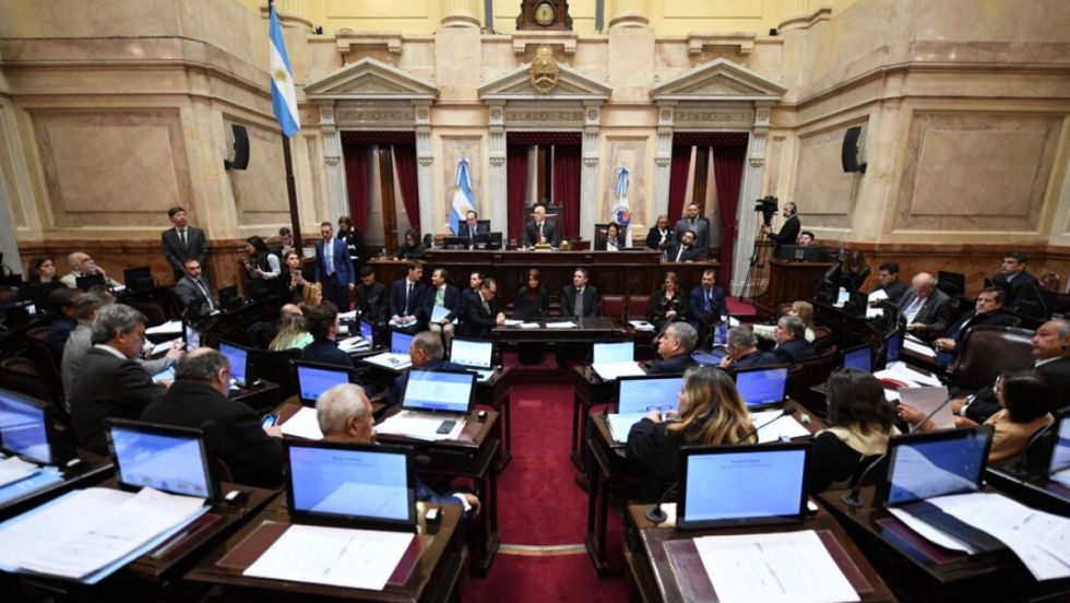 Argentina: Senadores dan marcha atrás a la suba salarial