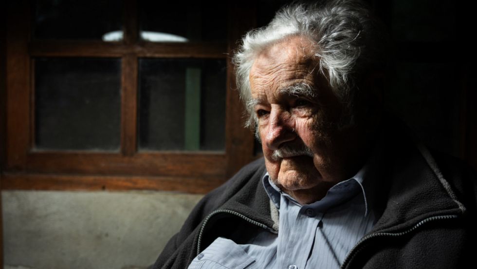 Hospitalizan nuevamente a Mujica
