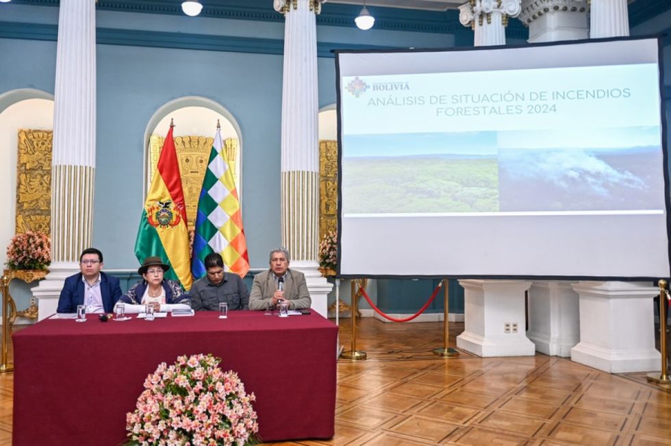 Bolivia declara emergencia nacional por incendios para agilizar ayuda internacional