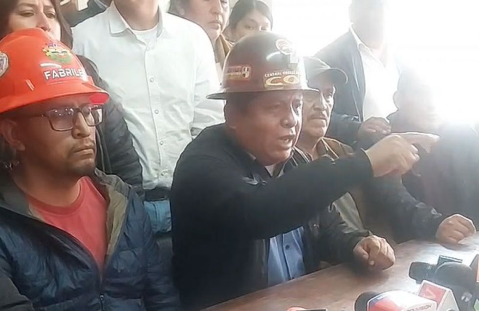 Tras la arremetida ‘evista’, Huarachi advierte con la toma y cierre de la Asamblea Legislativa