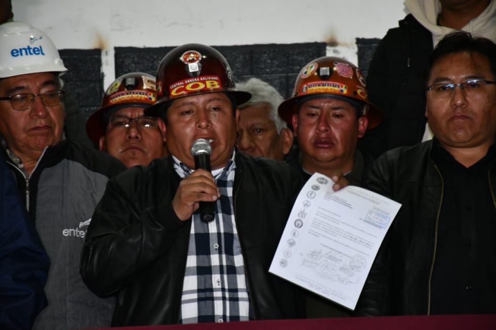 La COB mantendrá la vigilia contra la Asamblea y advierte con paros escalonados
