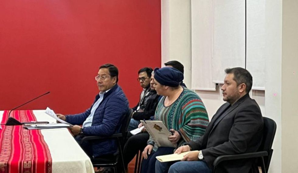 Del Castillo descarta que Arce acuda a la marcha a dialogar, como lo pide Evo 
