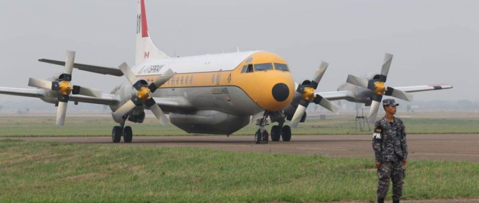Arriba el avión cisterna Tanker Electra y un helicóptero para combatir incendios en Bolivia