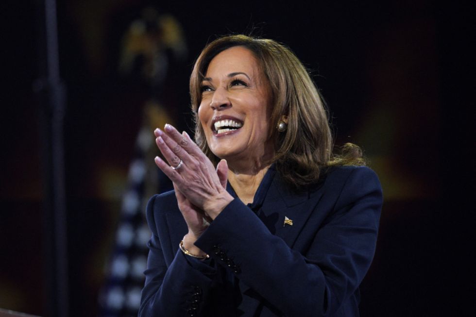 Harris enfatiza el derecho al aborto en estados clave