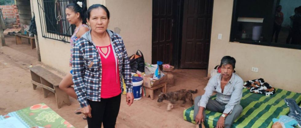 Evacúan a 14 familias por avance de incendio en Makanaté