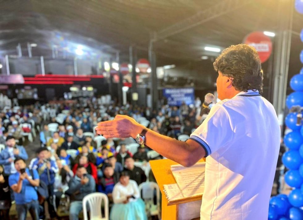 Evo denuncia persecución política y acusa al Gobierno de reabrir "un caso cerrado"