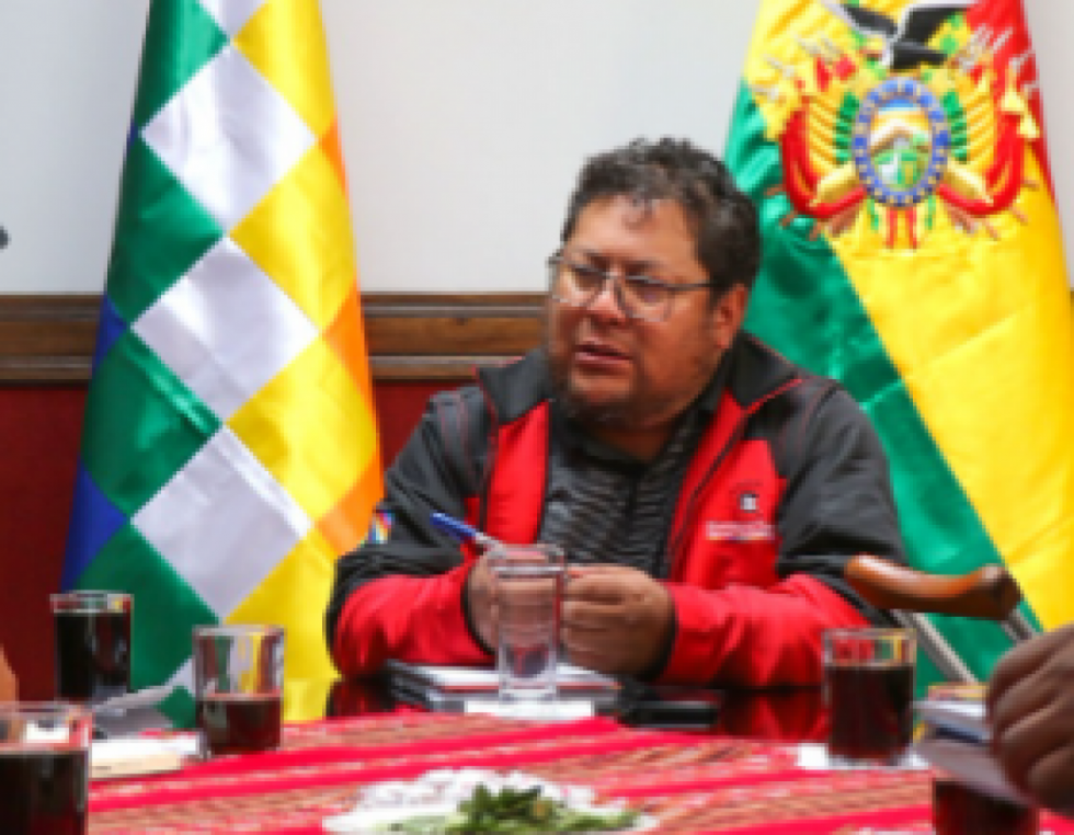 Ministerio de Trabajo instruye horario continuo por los bloqueos y falta de combustible