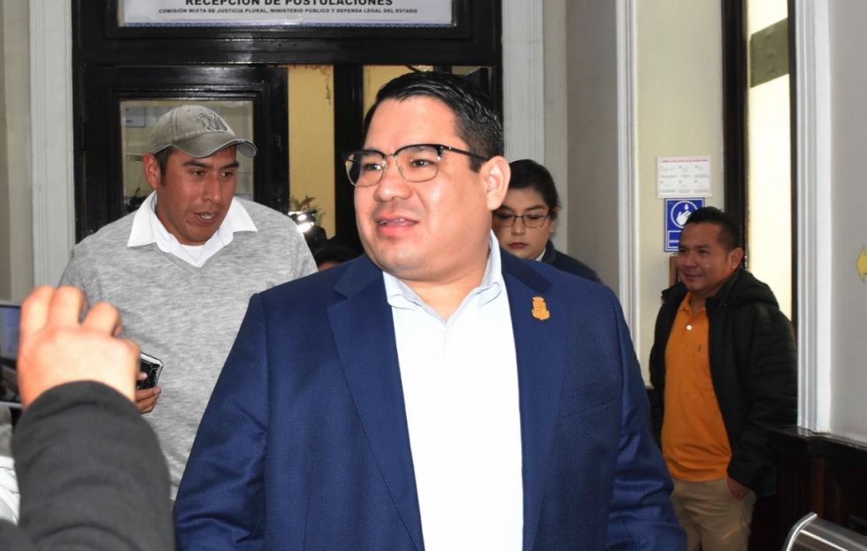 Roger Mariaca es elegido como nuevo Fiscal General del Estado 
