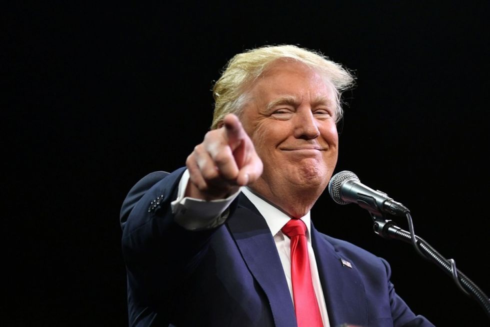 Arce felicita a Trump y le insta a poner fin a los conflictos bélicos